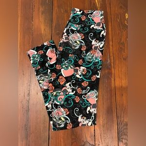 LuLaRoe OS Disney Queen of Hearts Leggings